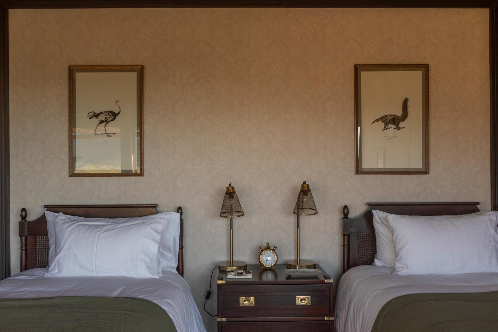 Gmundner Lodge Виндхук Экстерьер фото