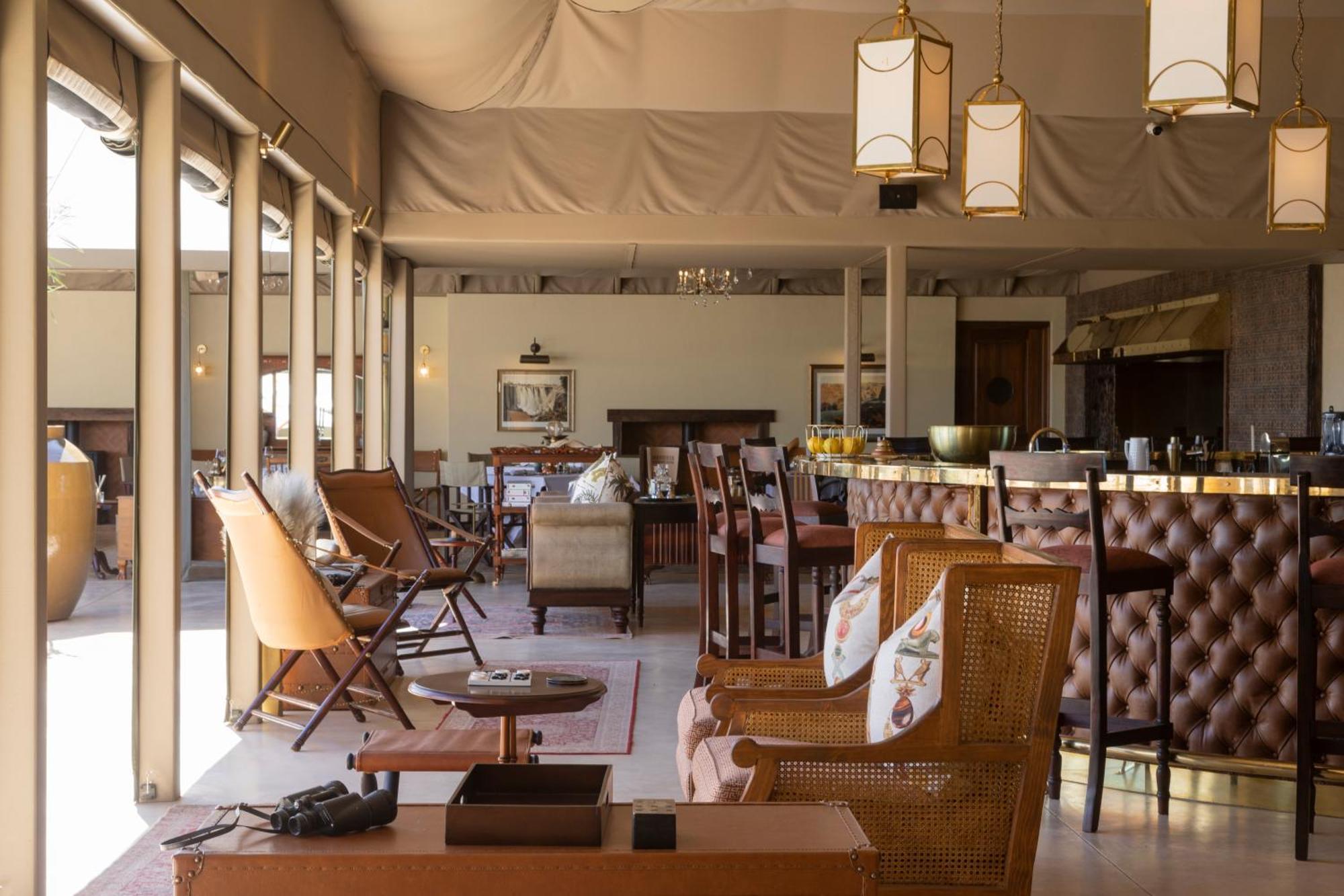 Gmundner Lodge Виндхук Экстерьер фото